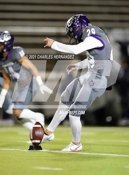 Thumbnail 1 in Lone Star vs. College Station (UIL 5A Area Playoff) photogallery.