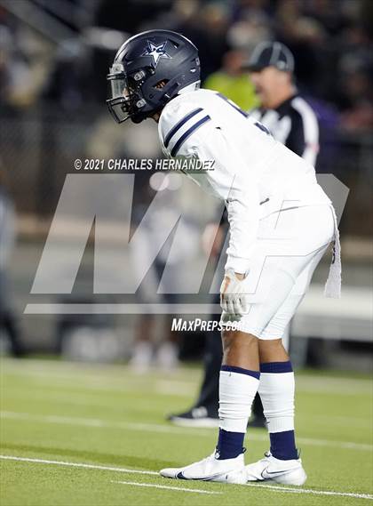 Thumbnail 3 in Lone Star vs. College Station (UIL 5A Area Playoff) photogallery.