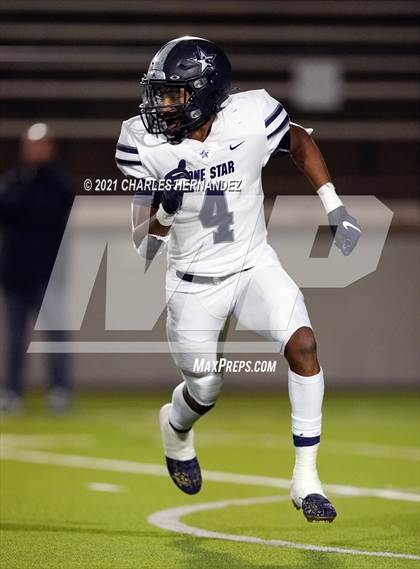 Thumbnail 3 in Lone Star vs. College Station (UIL 5A Area Playoff) photogallery.
