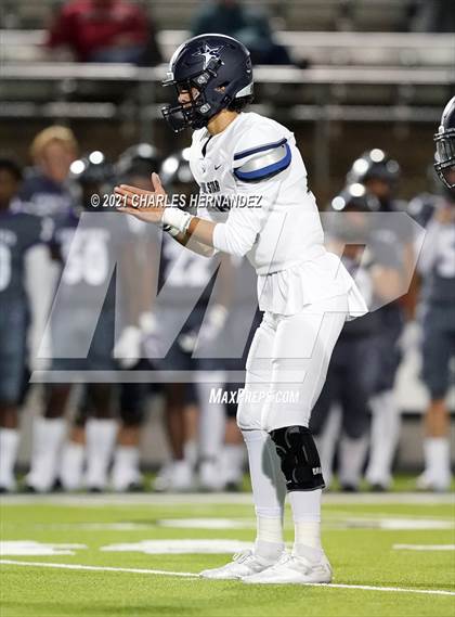 Thumbnail 3 in Lone Star vs. College Station (UIL 5A Area Playoff) photogallery.