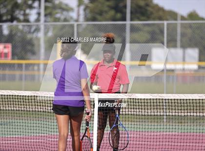 Thumbnail 3 in Seventy-First vs Jack Britt photogallery.