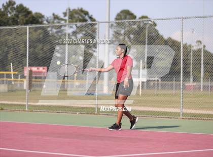 Thumbnail 3 in Seventy-First vs Jack Britt photogallery.