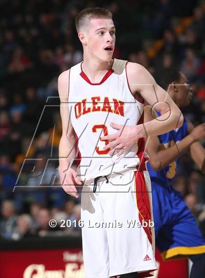 Thumbnail 3 in Hudson vs. Olean (NYSPHSAA Class B Semifinal) photogallery.