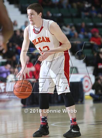 Thumbnail 1 in Hudson vs. Olean (NYSPHSAA Class B Semifinal) photogallery.