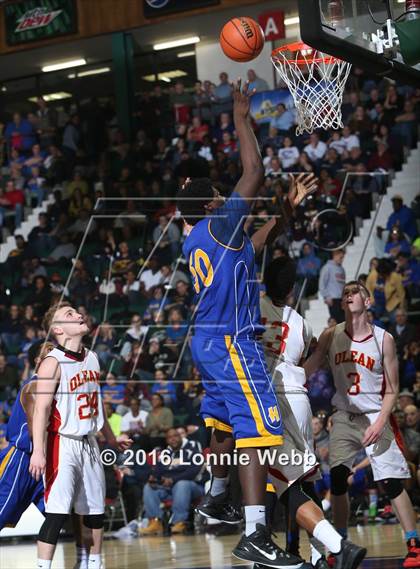 Thumbnail 3 in Hudson vs. Olean (NYSPHSAA Class B Semifinal) photogallery.