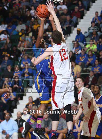 Thumbnail 3 in Hudson vs. Olean (NYSPHSAA Class B Semifinal) photogallery.