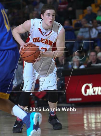 Thumbnail 2 in Hudson vs. Olean (NYSPHSAA Class B Semifinal) photogallery.