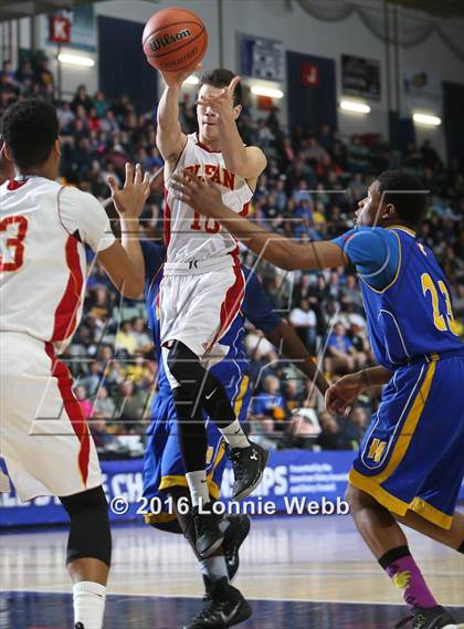 Thumbnail 1 in Hudson vs. Olean (NYSPHSAA Class B Semifinal) photogallery.