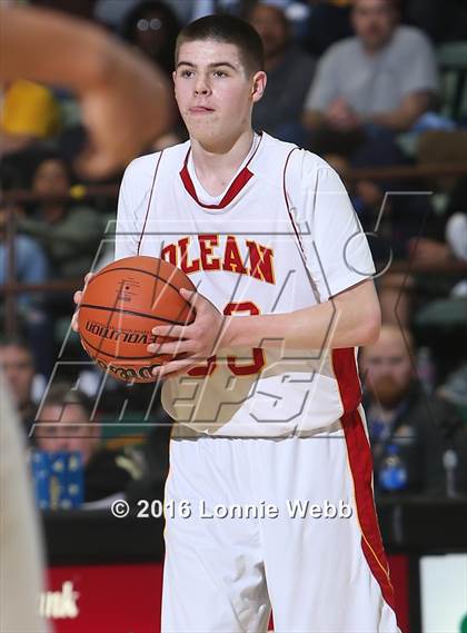 Thumbnail 3 in Hudson vs. Olean (NYSPHSAA Class B Semifinal) photogallery.