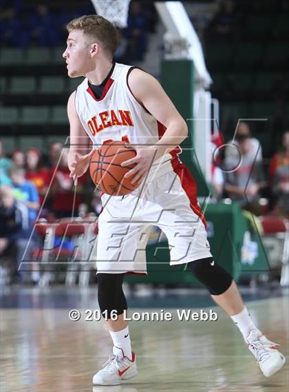 Thumbnail 3 in Hudson vs. Olean (NYSPHSAA Class B Semifinal) photogallery.