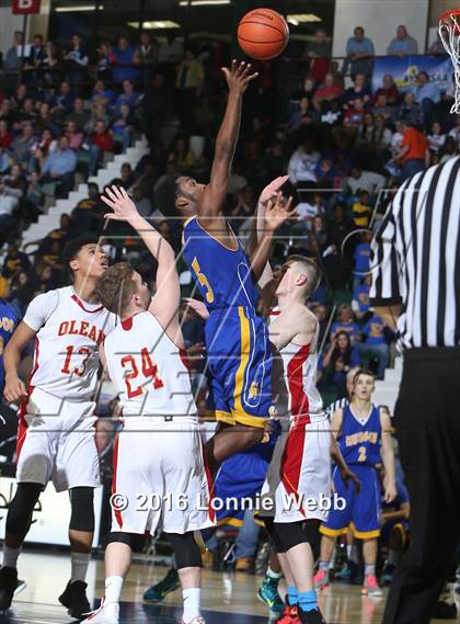 Thumbnail 1 in Hudson vs. Olean (NYSPHSAA Class B Semifinal) photogallery.
