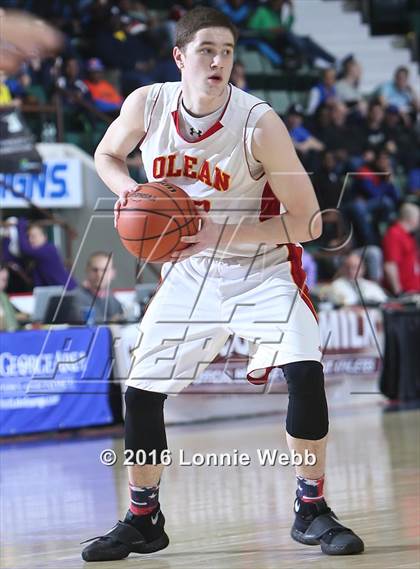 Thumbnail 1 in Hudson vs. Olean (NYSPHSAA Class B Semifinal) photogallery.