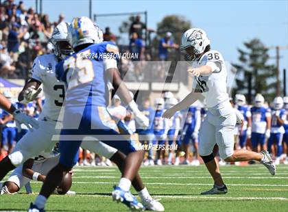 Thumbnail 3 in St. John Bosco @ Serra  photogallery.