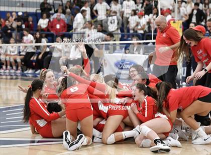 Thumbnail 1 in Mater Dei vs. Redondo Union (CIF-SS D1 Final) photogallery.