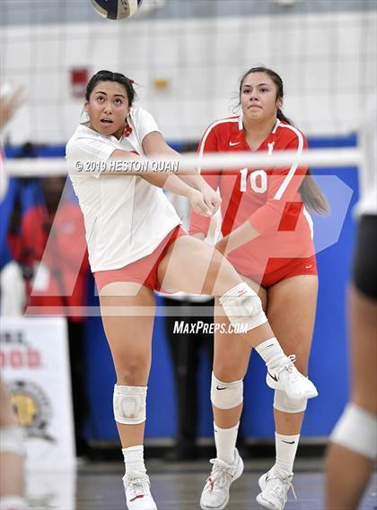 Thumbnail 1 in Mater Dei vs. Redondo Union (CIF-SS D1 Final) photogallery.