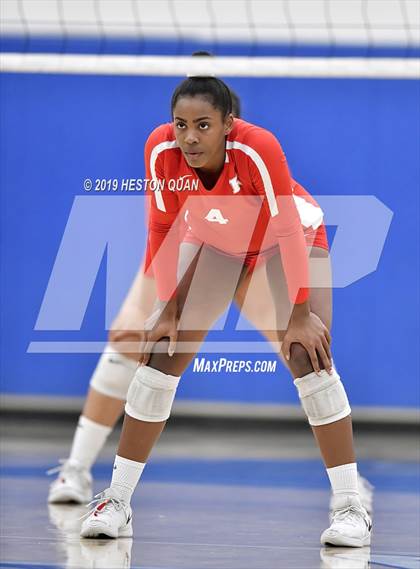 Thumbnail 3 in Mater Dei vs. Redondo Union (CIF-SS D1 Final) photogallery.