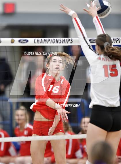 Thumbnail 2 in Mater Dei vs. Redondo Union (CIF-SS D1 Final) photogallery.