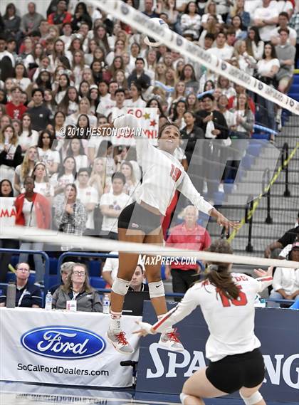 Thumbnail 1 in Mater Dei vs. Redondo Union (CIF-SS D1 Final) photogallery.