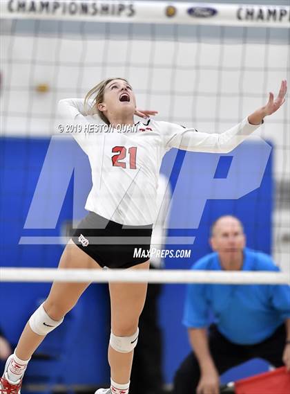 Thumbnail 1 in Mater Dei vs. Redondo Union (CIF-SS D1 Final) photogallery.