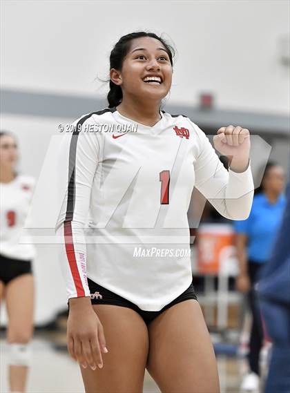 Thumbnail 1 in Mater Dei vs. Redondo Union (CIF-SS D1 Final) photogallery.