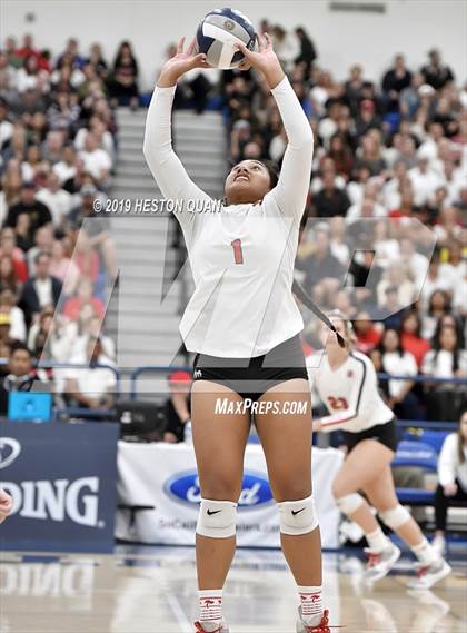 Thumbnail 3 in Mater Dei vs. Redondo Union (CIF-SS D1 Final) photogallery.