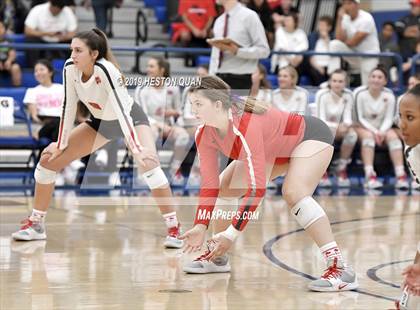 Thumbnail 2 in Mater Dei vs. Redondo Union (CIF-SS D1 Final) photogallery.