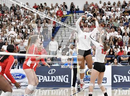 Thumbnail 2 in Mater Dei vs. Redondo Union (CIF-SS D1 Final) photogallery.