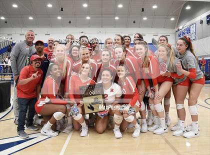Thumbnail 2 in Mater Dei vs. Redondo Union (CIF-SS D1 Final) photogallery.
