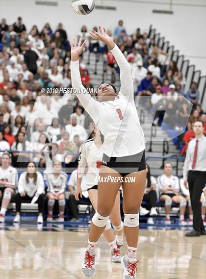 Thumbnail 3 in Mater Dei vs. Redondo Union (CIF-SS D1 Final) photogallery.