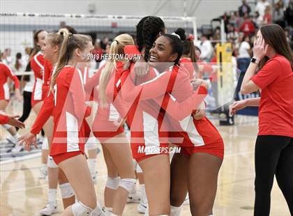 Thumbnail 2 in Mater Dei vs. Redondo Union (CIF-SS D1 Final) photogallery.