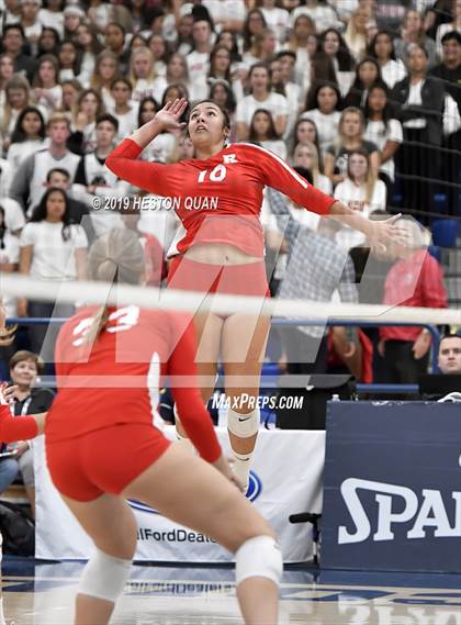 Thumbnail 2 in Mater Dei vs. Redondo Union (CIF-SS D1 Final) photogallery.