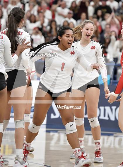 Thumbnail 1 in Mater Dei vs. Redondo Union (CIF-SS D1 Final) photogallery.