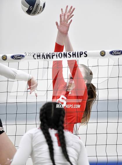 Thumbnail 1 in Mater Dei vs. Redondo Union (CIF-SS D1 Final) photogallery.