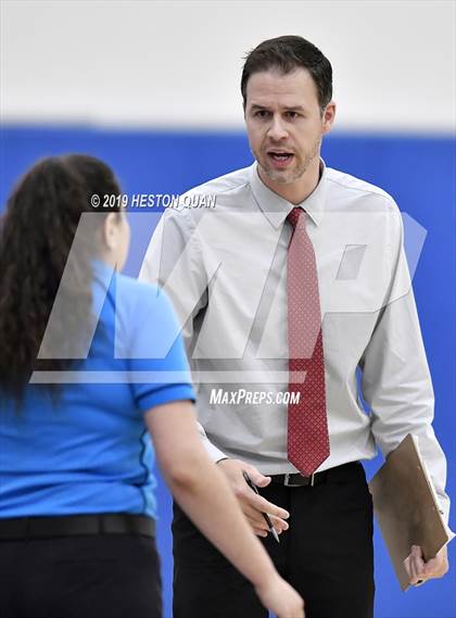 Thumbnail 3 in Mater Dei vs. Redondo Union (CIF-SS D1 Final) photogallery.