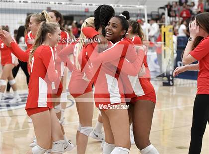 Thumbnail 1 in Mater Dei vs. Redondo Union (CIF-SS D1 Final) photogallery.