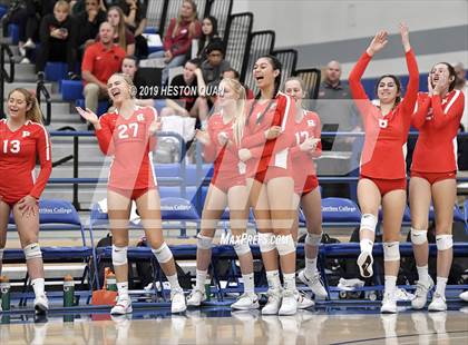 Thumbnail 2 in Mater Dei vs. Redondo Union (CIF-SS D1 Final) photogallery.