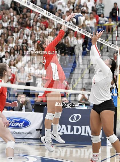 Thumbnail 2 in Mater Dei vs. Redondo Union (CIF-SS D1 Final) photogallery.