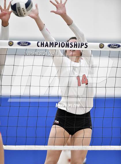 Thumbnail 2 in Mater Dei vs. Redondo Union (CIF-SS D1 Final) photogallery.