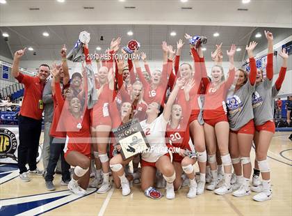 Thumbnail 2 in Mater Dei vs. Redondo Union (CIF-SS D1 Final) photogallery.