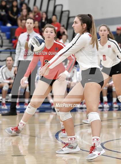 Thumbnail 2 in Mater Dei vs. Redondo Union (CIF-SS D1 Final) photogallery.