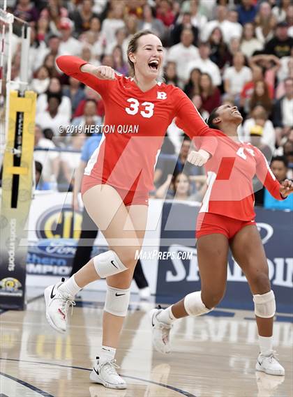 Thumbnail 2 in Mater Dei vs. Redondo Union (CIF-SS D1 Final) photogallery.