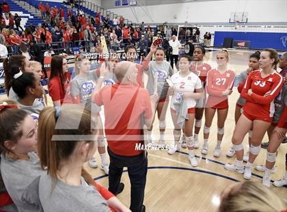Thumbnail 2 in Mater Dei vs. Redondo Union (CIF-SS D1 Final) photogallery.