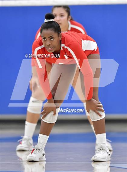 Thumbnail 1 in Mater Dei vs. Redondo Union (CIF-SS D1 Final) photogallery.