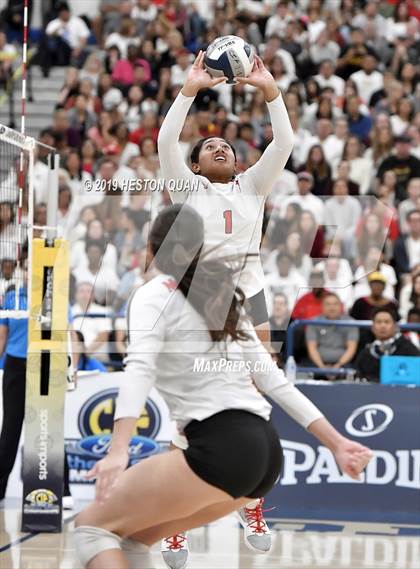 Thumbnail 2 in Mater Dei vs. Redondo Union (CIF-SS D1 Final) photogallery.