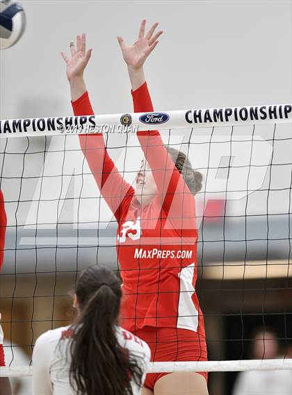 Thumbnail 1 in Mater Dei vs. Redondo Union (CIF-SS D1 Final) photogallery.