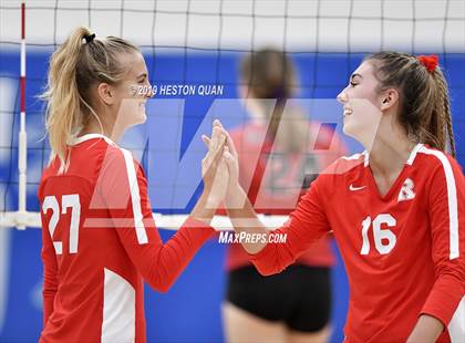 Thumbnail 3 in Mater Dei vs. Redondo Union (CIF-SS D1 Final) photogallery.