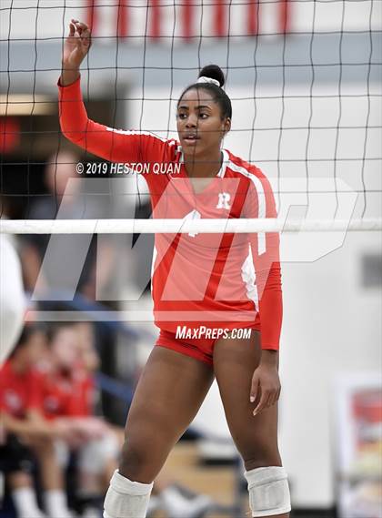 Thumbnail 1 in Mater Dei vs. Redondo Union (CIF-SS D1 Final) photogallery.