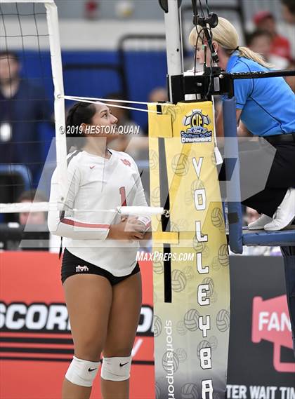 Thumbnail 2 in Mater Dei vs. Redondo Union (CIF-SS D1 Final) photogallery.