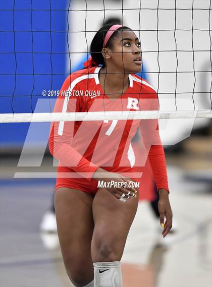 Thumbnail 3 in Mater Dei vs. Redondo Union (CIF-SS D1 Final) photogallery.