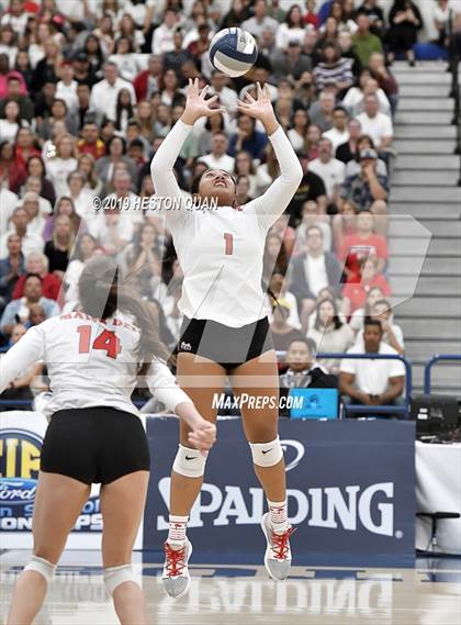 Thumbnail 1 in Mater Dei vs. Redondo Union (CIF-SS D1 Final) photogallery.